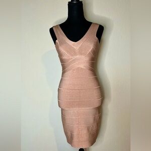 Bebe body con dress